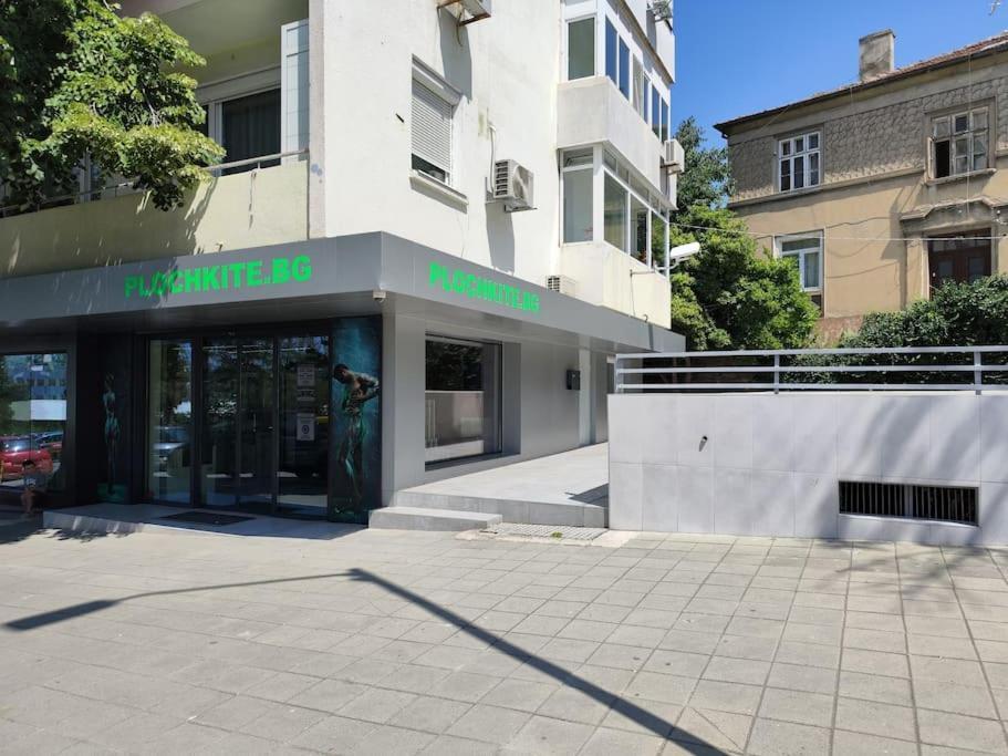 Opal Beachfront Apartment Varna Esterno foto