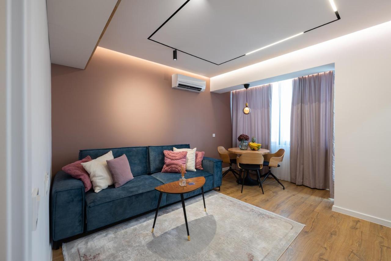 Opal Beachfront Apartment Varna Esterno foto